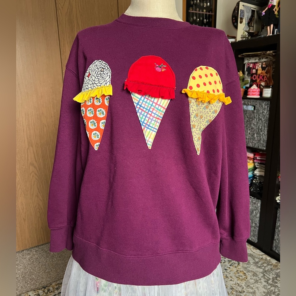 Quilty Upcycled Sweatshirt!👻